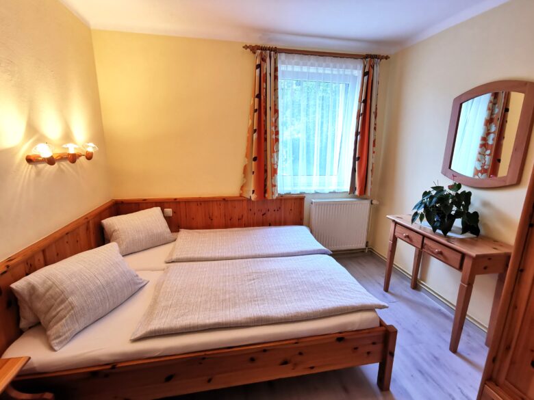 Schlafzimmer2 FeWo Hochparterre